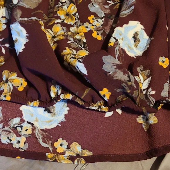 Marigold Burgundy Blouse - Picture 6 of 7